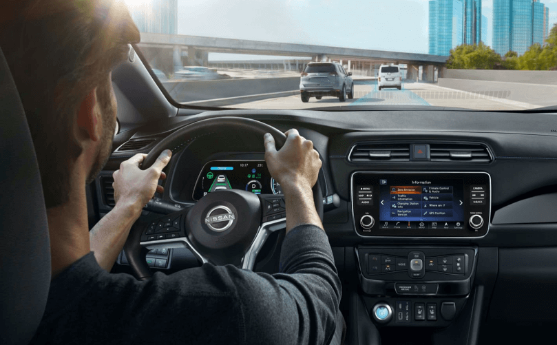 NISSAN-LEAF-INTERIOR