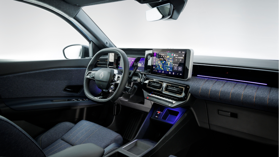RENAULT-R4E-INTERIOR